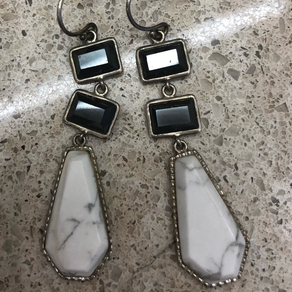 Black and Porcelain-looking Earrings - Picture 2 of 2